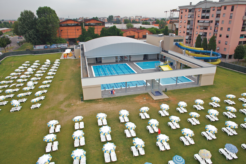 Piscina gratuita per i residenti over 65 in agosto