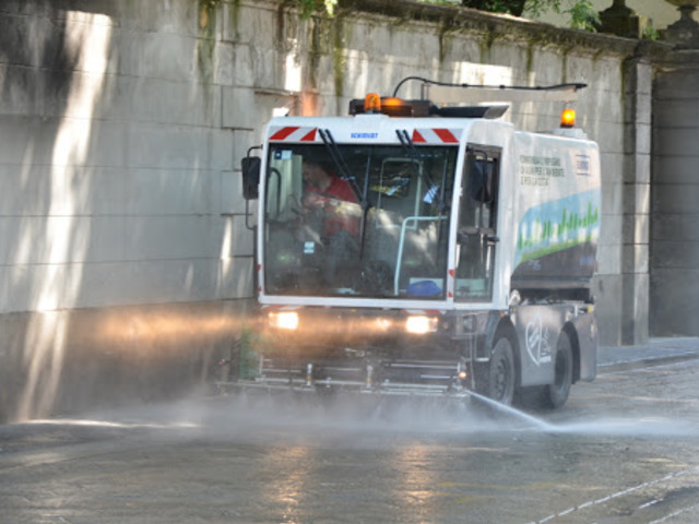 Ripristinato il divieto di sosta per la pulizia delle strade