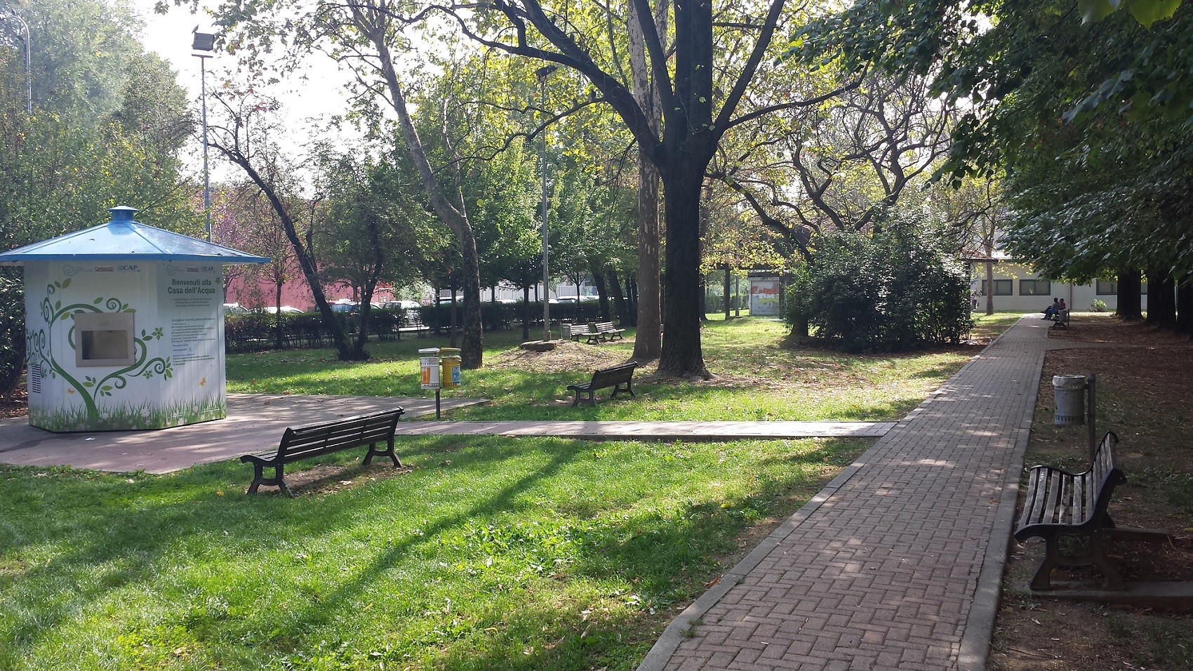 Taglio dell'erba, lavori completati al Parco dell’Acqua. Si prosegue con i Parchi di via Molinazzo, via Turati e via Tobagi 