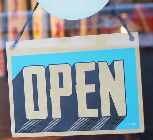 Agosto 2018: apertura esercizi di pubblica utilità 