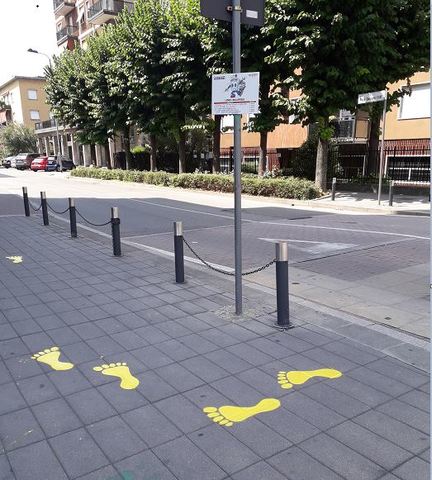 Impronte gialle sui percorsi del Pedibus per il suo dodicesimo compleanno 