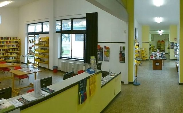 Al lavoro per riparare il guasto alla centrale termica collegata alla Biblioteca Paolo Volontè